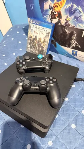 Ps4 slim