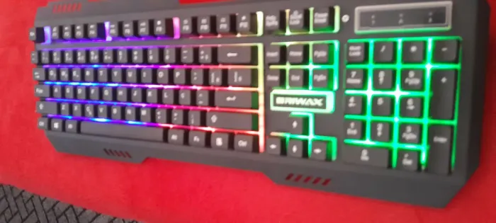Teclado rgb mecânico BRIWAX USB.