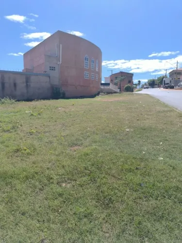 Terreno a Venda no Bairro Maracanã Montes Claros
