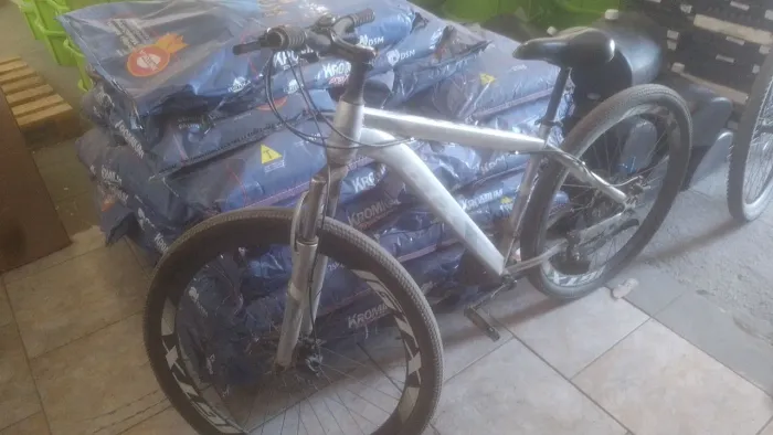 Bicicleta aro vinte e nove 