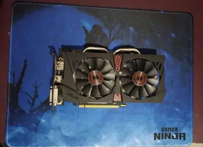Placa de Video ASUS STRIX Radeon R7 350 4GB ( Aceito Cartão )