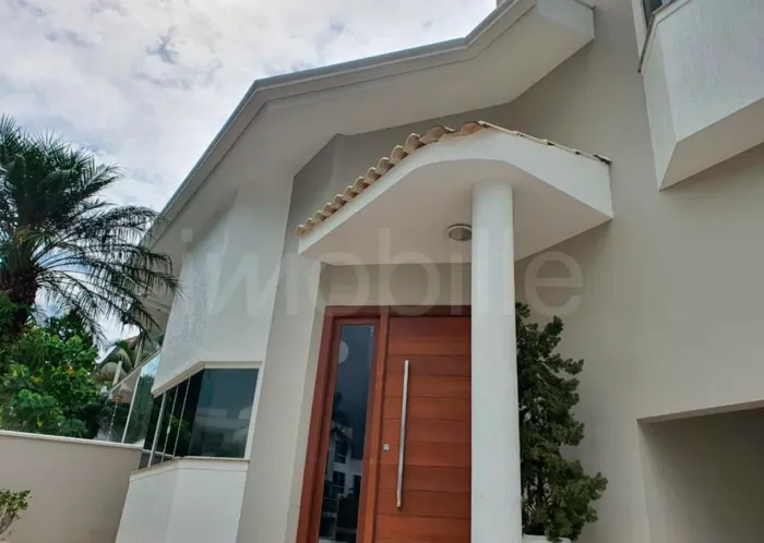 Casa para aluguel comercial no Ariribá em Balneário Camboriú