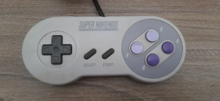 Controle Super Nintendo SNES Original em ótimo estado funcionando perfeitamente