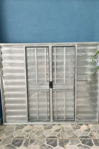 JANELA DE ALUMÍNIO PARA QUARTO VENEZIANA 6 FOLHAS BRILHANTE A PARTIR DE R$430,00**
