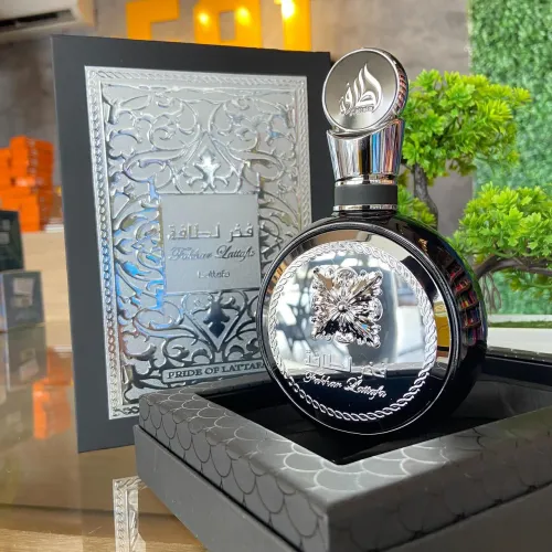 Perfume Arábe Masculino Fakhar Black Lattafa 100ml Original