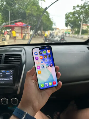 IPHONE 15 128 GB