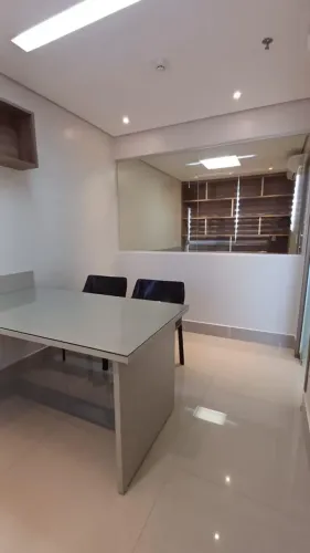 Escritório para aluguel tem 48 metros quadrados em Park Lozandes - Goiânia - GO