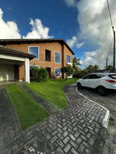 Casa de Alto Padrão no Maikai Residencial Resort - 4 Suítes, Piscina e Acomodações Amplas