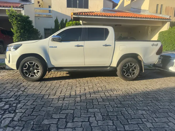 Toyota Hilux CD SRX 4X4 2.8 TDI 16V Diesel Aut. 2020