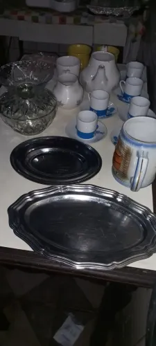 CANECAS, XICARAS E UTENSÍLIOS ANTIGOS.