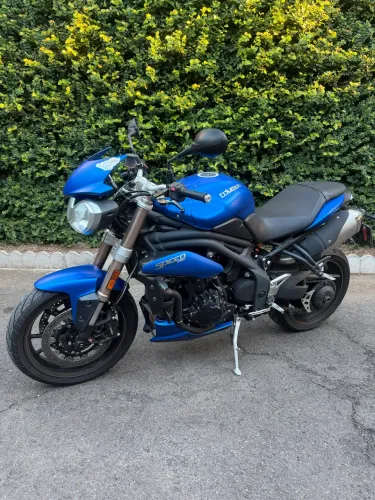 TRIUMPH Speed Triple 1050i