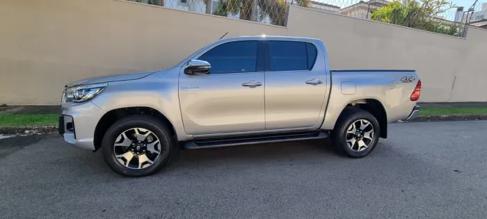 Toyota Hilux CD SRX 4X4 2.8 TDI 16V Diesel Aut. 2019