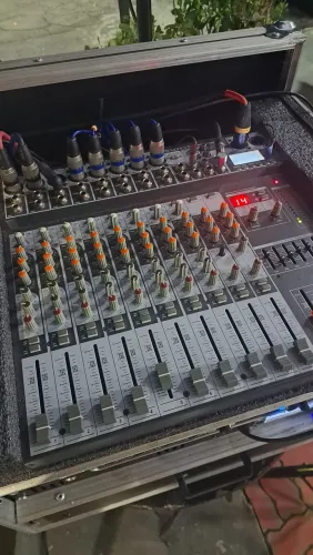 Mesa Soundcraft sx1202fx com case