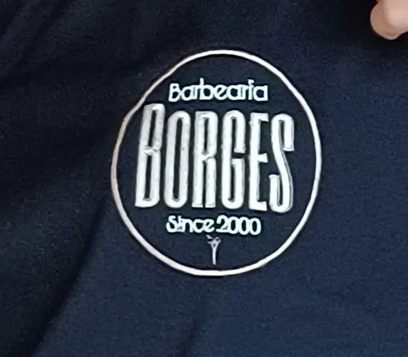 Barbeiro com experiência