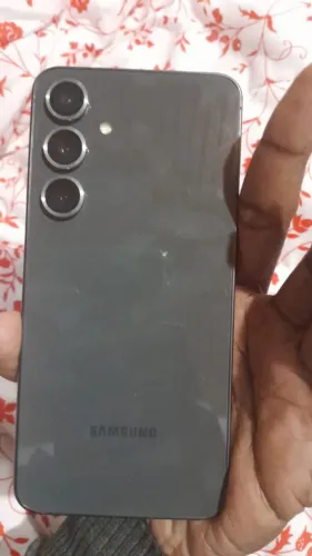 Celular S24 FE