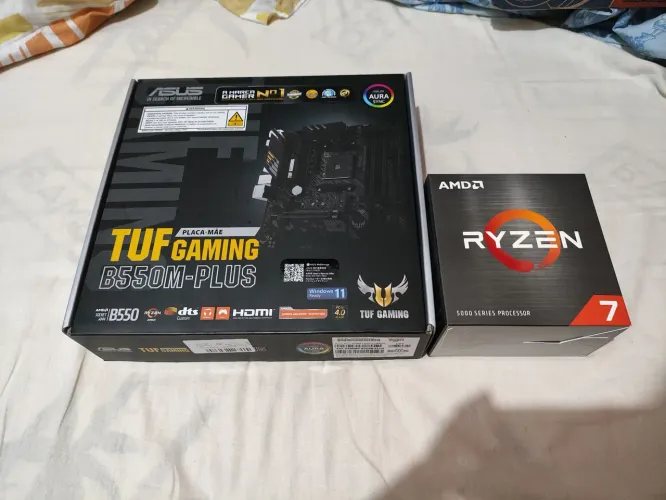 Ryzen 7 5700X (usado excelente) + B550M-PLUS (NOVA)