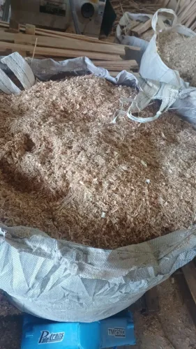 Doação de serragem de madeira 