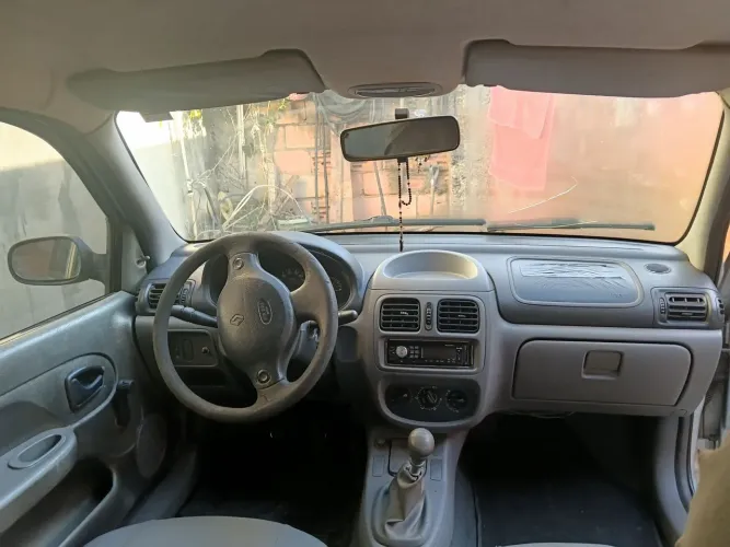 Renault Clio RL / Yahoo/ Authent. 1.0 8V 5P 2001