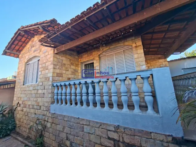 CASA EM BETIM NO BAIRRO BOM RETIRO