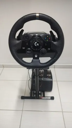 Volante Logitech g923 com cockpit