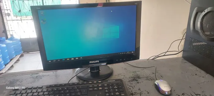 CPU Intel Core i3 + 6 GB RAM + Teclado e Mouse