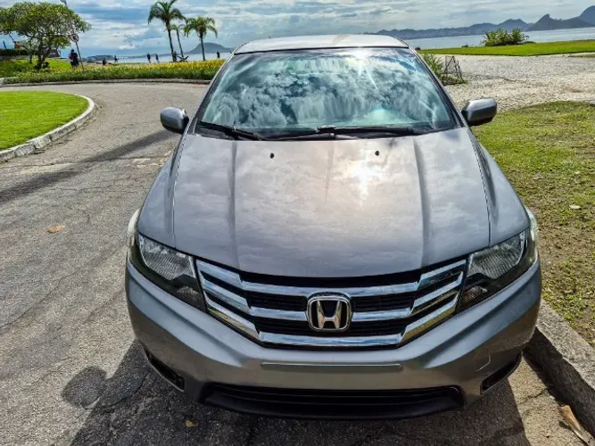Honda City Sedan LX 1.5 Flex 16V 4P Aut. 2014