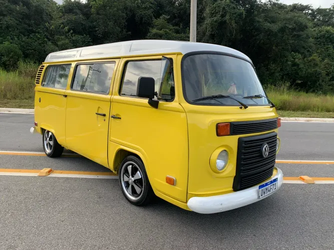 Volkswagen Kombi Standard 1.4 MI Total Flex 8V 2014