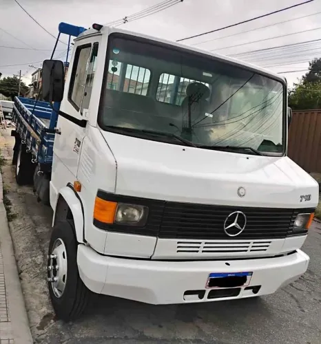 MB 710 carroceira ( parcelo no boleto)