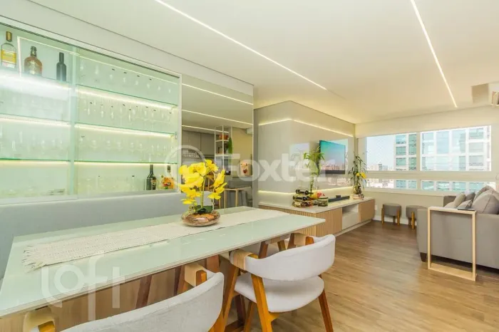 Apartamento à venda em São Sebastião com 67 m², 3 quartos, 1 suíte, 2 vagas