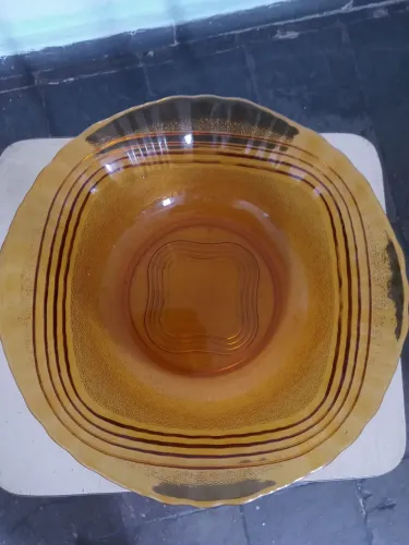 Travessa de Mesa - Cor Caramelo