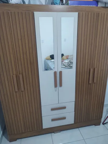 Vendo guarda roupa
