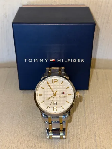 Relógio TOMMY HILFIGER