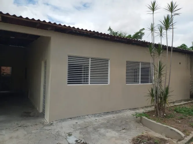 VENDO casa com kitnets (Conjunto Petros)