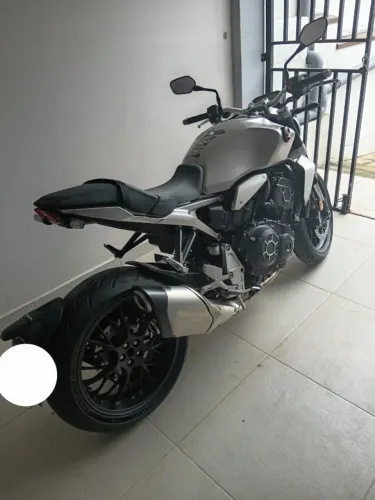 Honda CB 1000r 2023