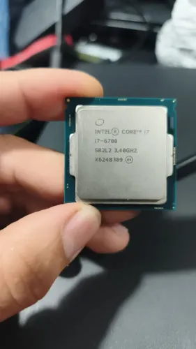 Processador I7 6700 suporta DDR3 e DDR4 Vídeo integrado LGA1151 H110