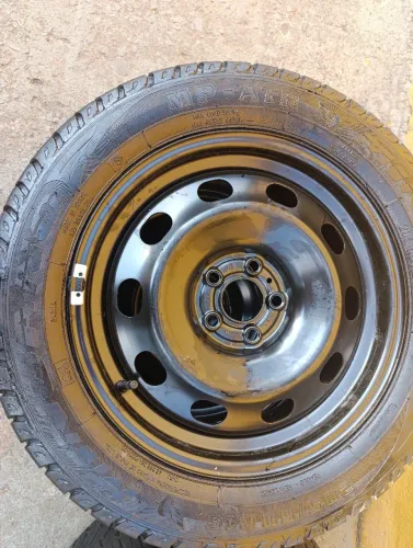 Rodas aro 16 novas, com pneu em bom estado 