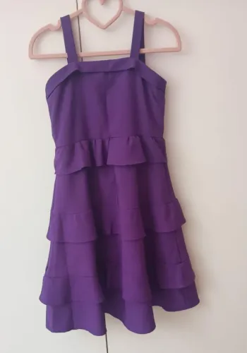 Vendo vestido infantil em crepe