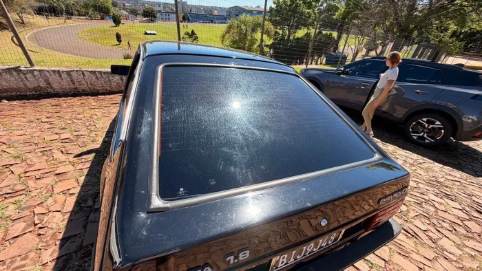 Chevrolet Monza GL 1.8 Efi/ SL/ L/ 650/barc. 2e4p (álcool) 1983