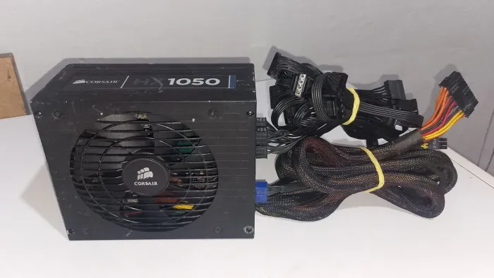 Fonte atx real Corsair hx1050w 80 plus