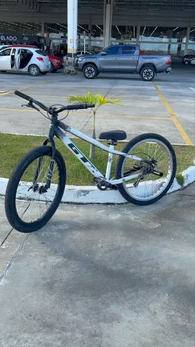 Informações na descrição, troco em outra bike ou em pc gamer