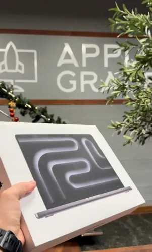 MACBOOK | 36GB | 1TB SSD | M4 MAX