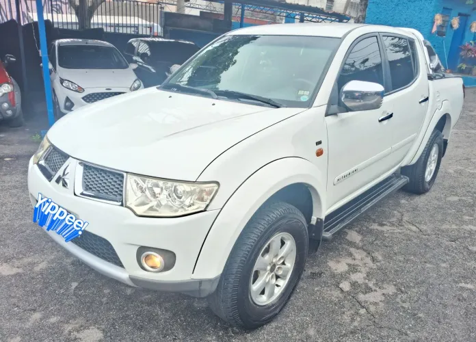 Mitsubishi L200 Triton HPE 3.5 CD V6 24V Flex Aut. 2013