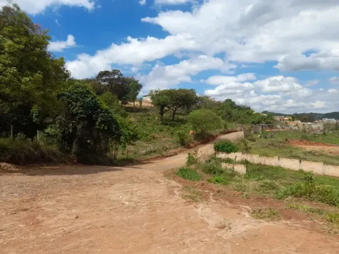 Marimbá/Betim - Chácara de 1500m²