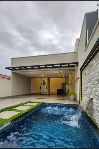 Casa com 100.000,00 de entrada e assumir 234 parcelas.