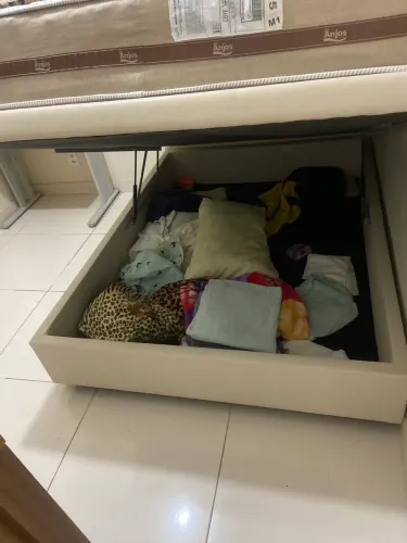 Box baú novo excelente estado 