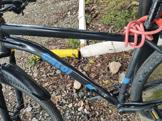 Bicicleta Caloi Explorer Comp 2021 aro 29 18v freios de disco hidráulico 