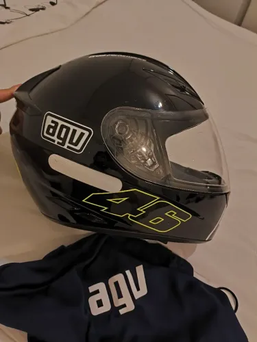 Capacetes AGV M.57-58 ou Honda Hornet 58