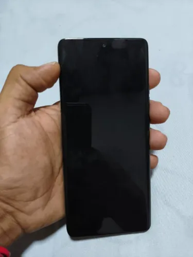 ? MOTO EDGE 50 ULTRA ? 12 GB RAM + 512 GB