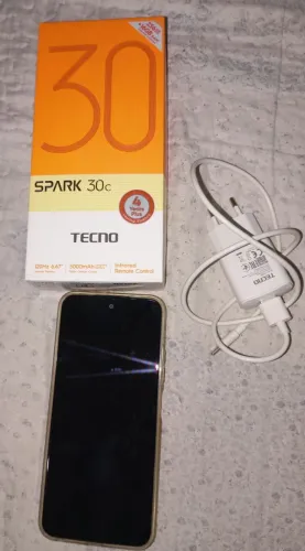 Celular tecno spark