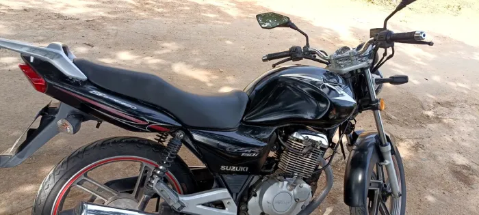 Vendo esta moto no valor de 6.500,00